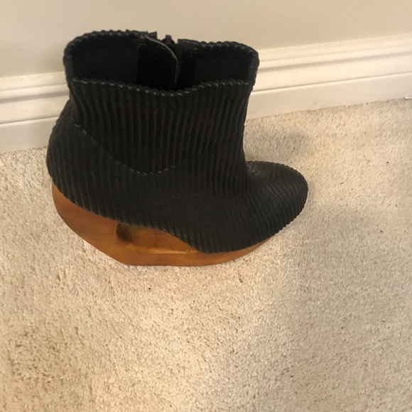 Ladies jacket - Picture 3 of 8